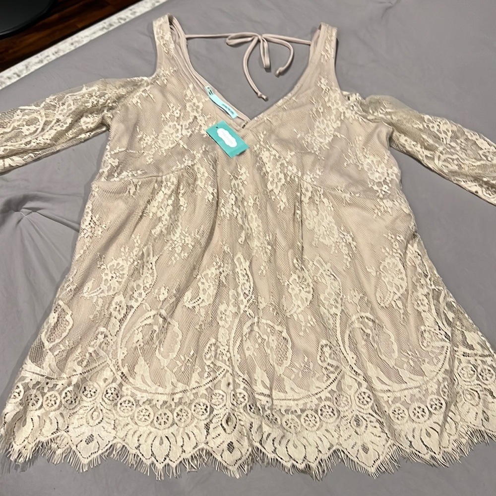 Brand new Maurice’s top